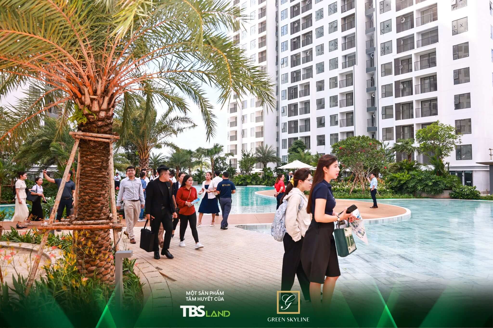 NHỊP SỐNG HIỆN HỮU QUA SỰ KIỆN "TỰ HÀO SẮC ĐỎ, GÕ CỬA NHÀ SANG - TRẢI NGHIỆM THỰC TẾ GREEN SKYLINE"
